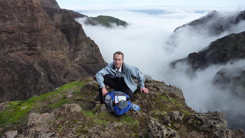 P1030148.JPG - Über den Wolken muss die Freiheit wohl grenzenlos sein.. Auch für Torsten.