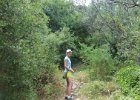 Durch den Urwald von Korfu geht es auf schmalen Pfaden den Berg hoch.